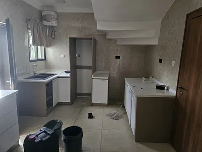 4 Bedroom Terraced Duplex — Guzape Main, Guzape District, Abuja