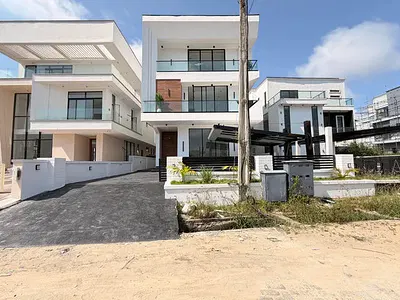 Well Finished 5 Bedroom Detached House with Pool, Cinema and BQ — Megamound Estate, Ikota, Lekki, Lagos