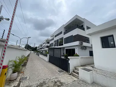 4 Bedroom Semi Detached — Banana Island Road Ikoyi Lagos, Ikoyi, Lagos