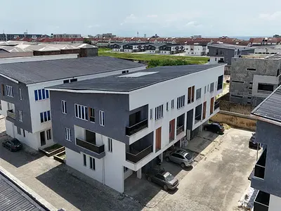 Corner Piece 3 Bedroom Terrace House (Carcass) — Lekki, Lagos