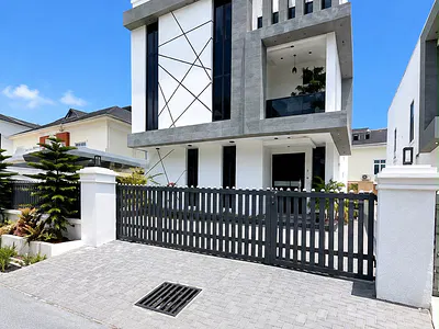 5 Bedroom Detached Duplex — Lekki, Lagos