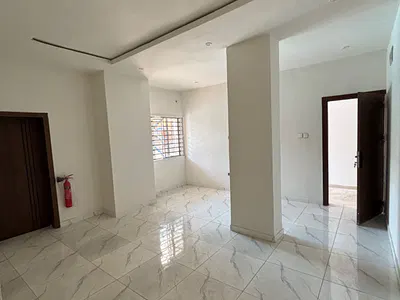 1 Bedroom Flat with Swimming Pool and Gym — Lekki Phase 1, Lekki, Lagos