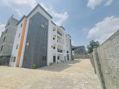 Newly Built 2 Bedroom Flat with Swiming Pool — Mabushi, Abuja