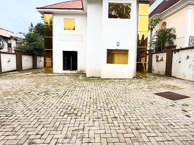 8 Bedroom Detached Duplex — Wuse 2, Abuja