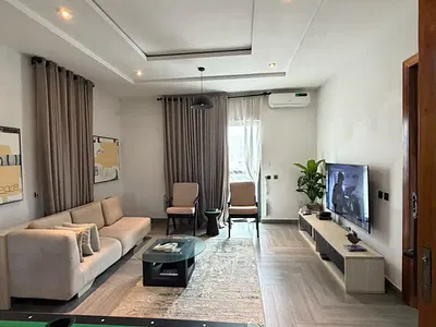 Fully Furnished 2 Bedroom Flat + Fast Wifi — Lekki Phase 1, Lekki, Lagos