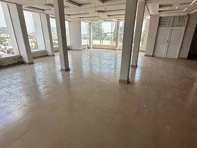 A Massively Massive Shop Shop Space in a Good Location — Gado Nasko Road, Kubwa, Abuja