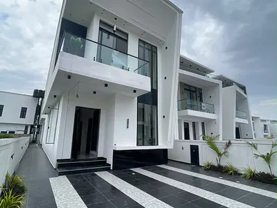 Luxury 5 Bedroom Full Detached Duplex with BQ and Swimming Pool — Ajah, Lagos