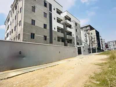 *serviced 2 Bedroom Apartment with Gym and Elevator* — Lekki Phase One, Lekki, Lagos, Nigeria, Lekki Phase 1, Lekki, Lagos