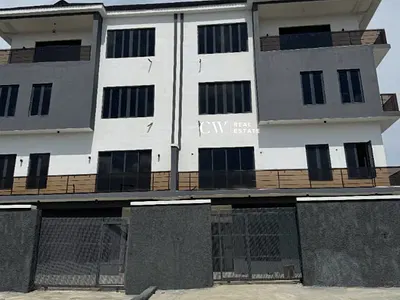 6 Bedroom Semi-Detached Duplex — Lekki, Lagos