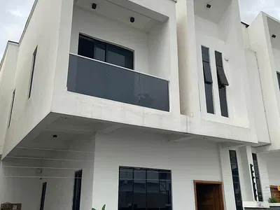 Fully Serviced 4 Bedroom Terrace Duplex with BQ, Gym &24HRS Light — Lekki, Lagos