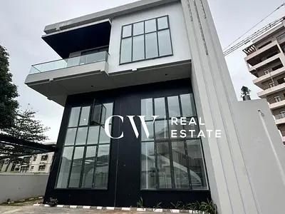 5 Bedroom Detached House — Ikoyi, Lagos