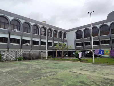 A Private House on 5,360SQM — Queens Drive, Ikoyi, Lagos