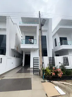 4 Bedroom Detached Duplex with Swimming Pool — Lekki, Lagos