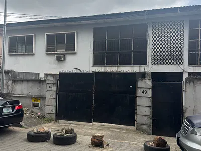 2 Numbers of 3 and 4 Bedroom Duplexes on 509 SQM of Land — Sam Shonibare Estate Off Ogunlana Drive, Surulere, Ogunlana, Surulere, Lagos