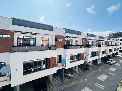 4 Bedroom Flat with BQ — Lekki, Lagos
