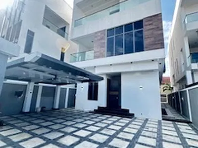 5 Bedroom Detached Duplex with Swimming Pool BQ — Lekki, Lagos