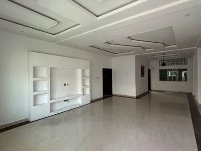 Spacious 3 Bedroom Flat with BQ and Swimming Pool — Lekki, Lagos