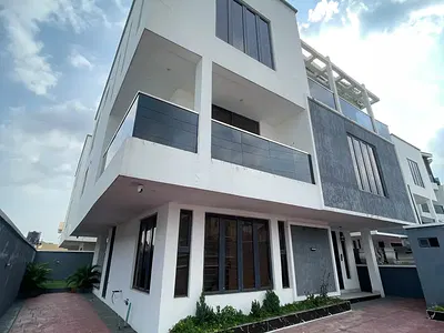 5 Bedroom Duplex with Pool and BQ — Ikeja, Lagos