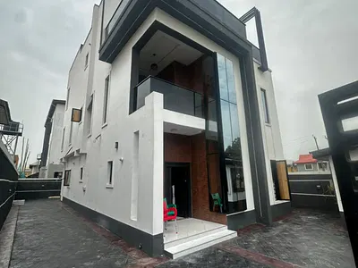 5 Bedroom Detached Home — Magodo Phase 1, Magodo, Lagos