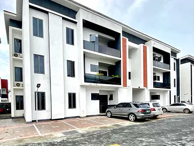 Serviced 3 Bedroom Apartment with a BQ — Lekki, Lagos