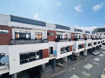 4 Bedroom House with BQ — Lekki, Lagos