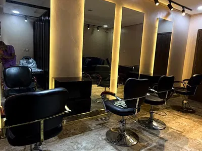 Exquisite Spacious Salon — Oniru, Victoria Island (VI), Lagos