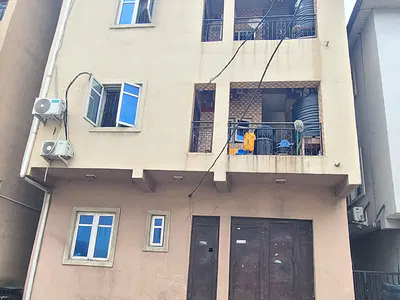 A Room & Parlour/Mini Flat — Lekki, Lagos