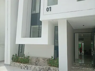 Excellently Finished 5 Bed Detached Duplex — Lekki, Lagos
