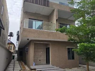 Luxury 5 Bedroom with Pool 2 Room BQ — Lekki, Lagos