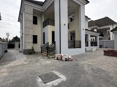 Luxury 4 Bedroom Fully Detached Duplex with BQ, Swimming Pool — Lokogoma District, Abuja