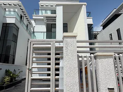 5 Bedroom Fully Detached Duplex — Lekki, Lagos