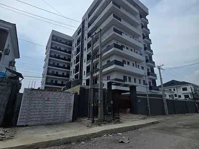 Luxury 3 Bedroom Apartment with Elevator + Swimming Pool + Gym — Victoria Island (VI), Lagos