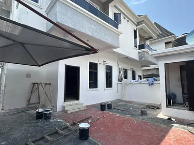Spacious Self Compound 4 Bedroom Semi Detached Duplex, BQ, Self Service — Secure Estate Off Orchid Road, Lekki, Lagos