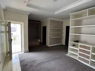Self Contain + Balcony — Bera Estate, Lekki Expressway, Lekki, Lagos
