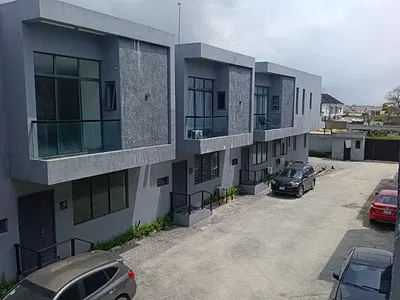 4 Bedroom Terrace — Lekki, Lagos