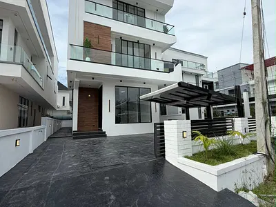 Astonishing Newly Built 5 Bedroom Duplex in a Secured Estate — Lekki, Lagos