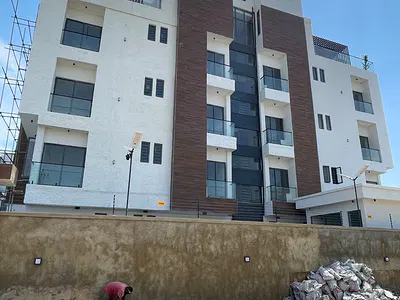 Spacious 2 Bedroom Apartment with Elevator and Swimming Pool — Lekki, Lagos