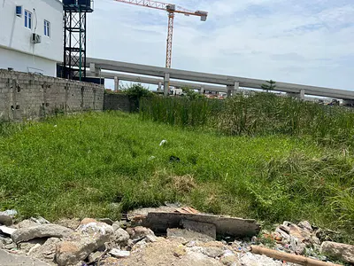 Land Size of 800SQMS Available — Ologolo, Lekki, Lagos