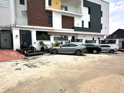 4 Bedroom Detached Duplex — Guzape District, Abuja