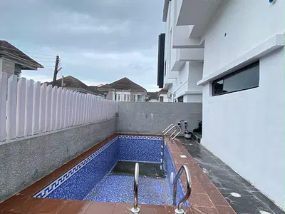 5 Bedroom Detached House — Ologolo, Lekki, Lagos