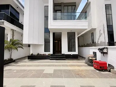 Stunning 5 Bedroom Detached Duplex with Swimming Pool & BQ — Stunning 5 Bedroom Detached Duplex with Swimming Pool & BQ, Ajah, Lagos