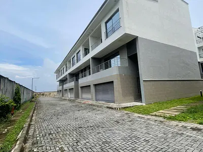 Fully Furnished 4 Bedroom Terraced Duplex with BQ — Twin Lake Estate, Chevron, Lekki, Lagos