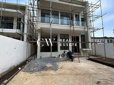 5 Bedroom Detached Duplex — Lekki, Lagos