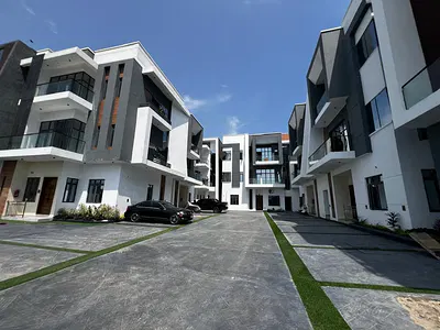 2 Bedroom Apartment — Lekki Scheme 2, Lekki Phase 2, Lekki, Lagos