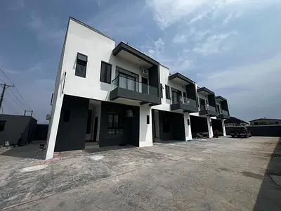 4 Bedroom Terraced with a Room Boys Quarter — Lekki Scheme 2, Lekki Phase 2, Lekki, Lagos