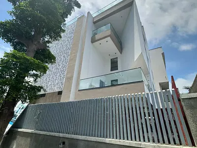 5 Bedroom Detached House with BQ. — Banana Island, Ikoyi, Lagos
