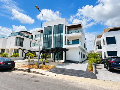 5 Bedroom Fully Detached Duplex — Lekki, Lagos