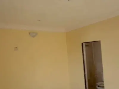A Decent Lovely Room Self Contain — Abule Oja, Yaba, Lagos