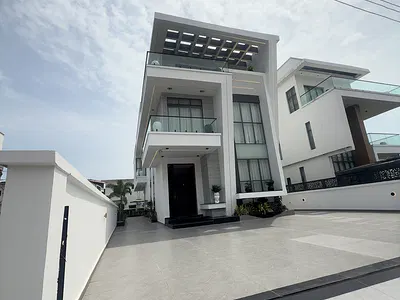 Contemporary 5 Bedroom Detached House with Pool, Gazebo & Cinema — Located in a Very Secured and Quiet Estate, Osapa, Lekki, Lagos