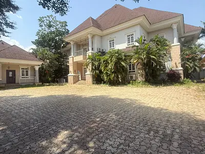 6 Bedroom Detached House — Maitama District, Abuja